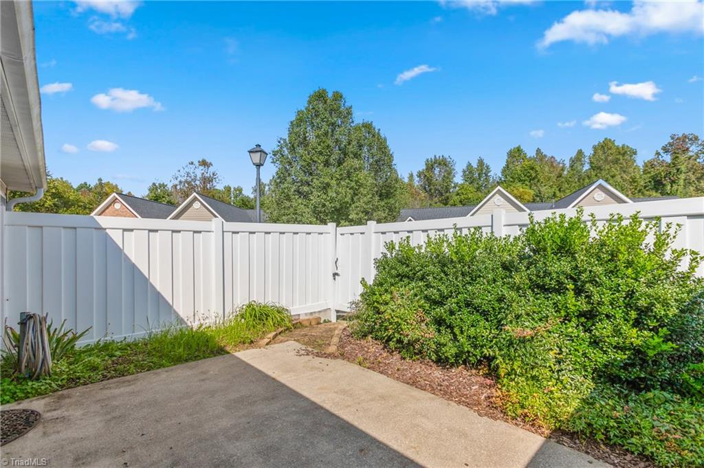 1020 Old Creek Crossing Lane