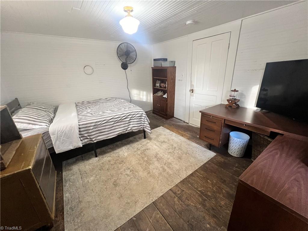216 2nd Street