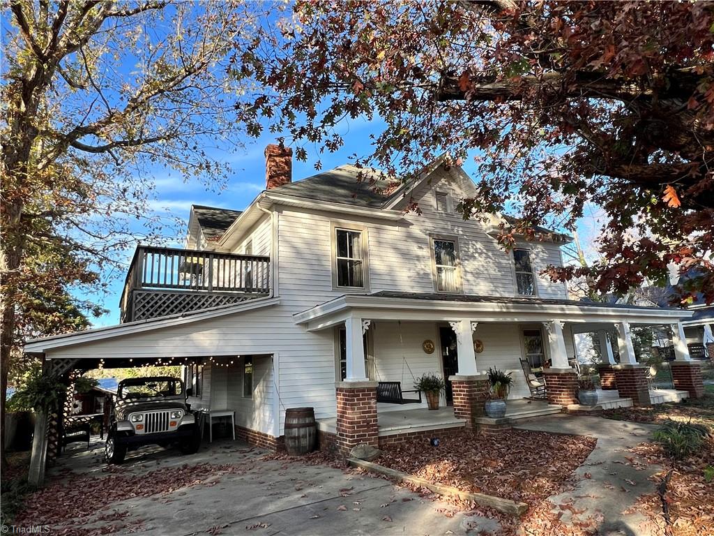 216 2nd Street