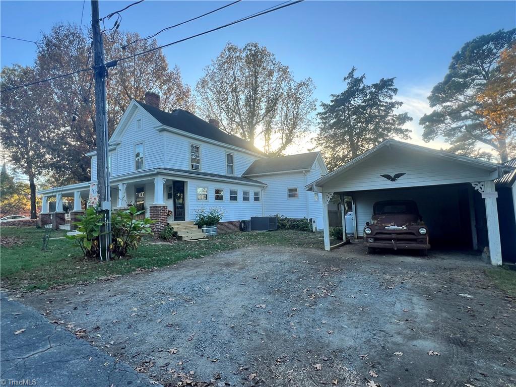 216 2nd Street