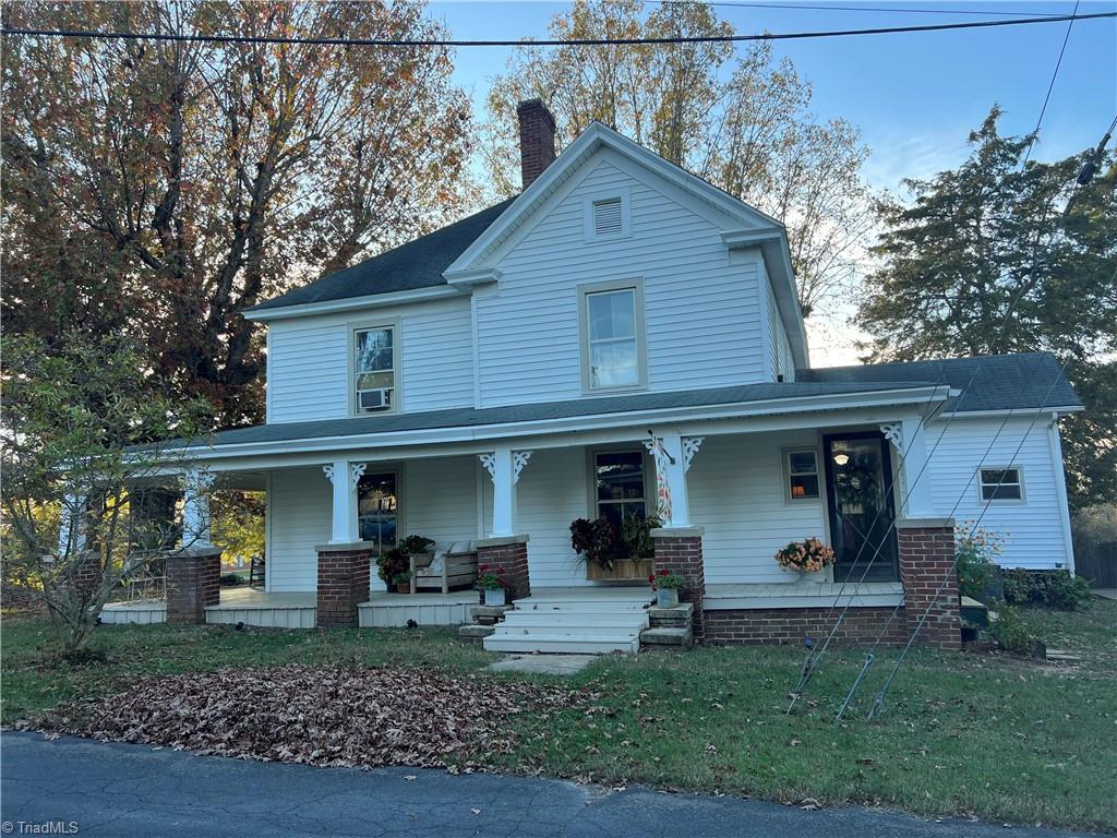 216 2nd Street