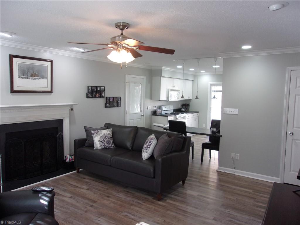 2511 White Fence Way