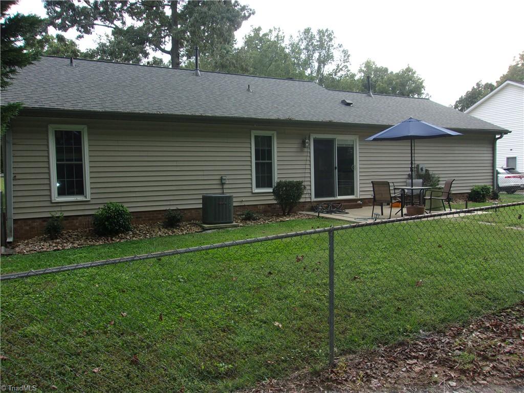 2511 White Fence Way