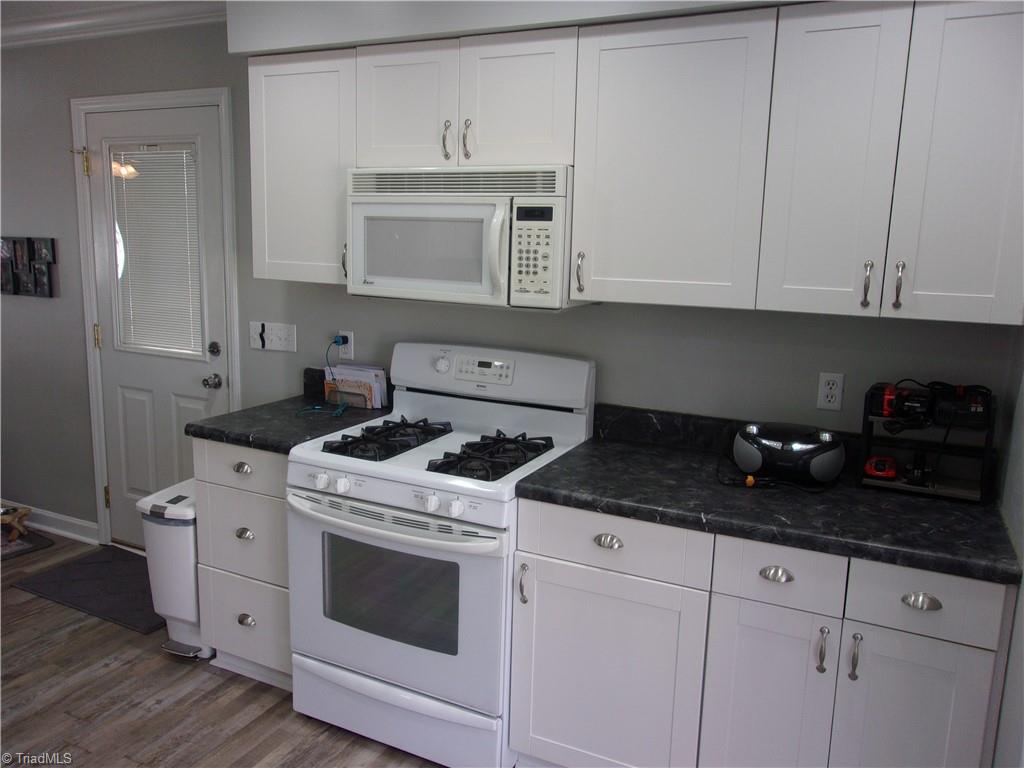 2511 White Fence Way