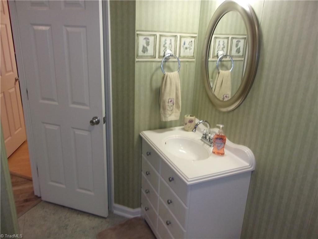 2511 White Fence Way