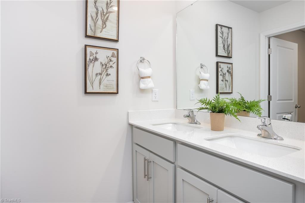 221 Tanager Trail