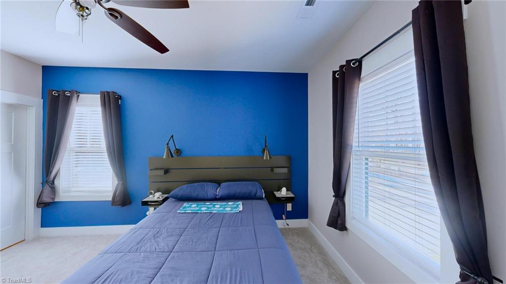 1123 Black Road