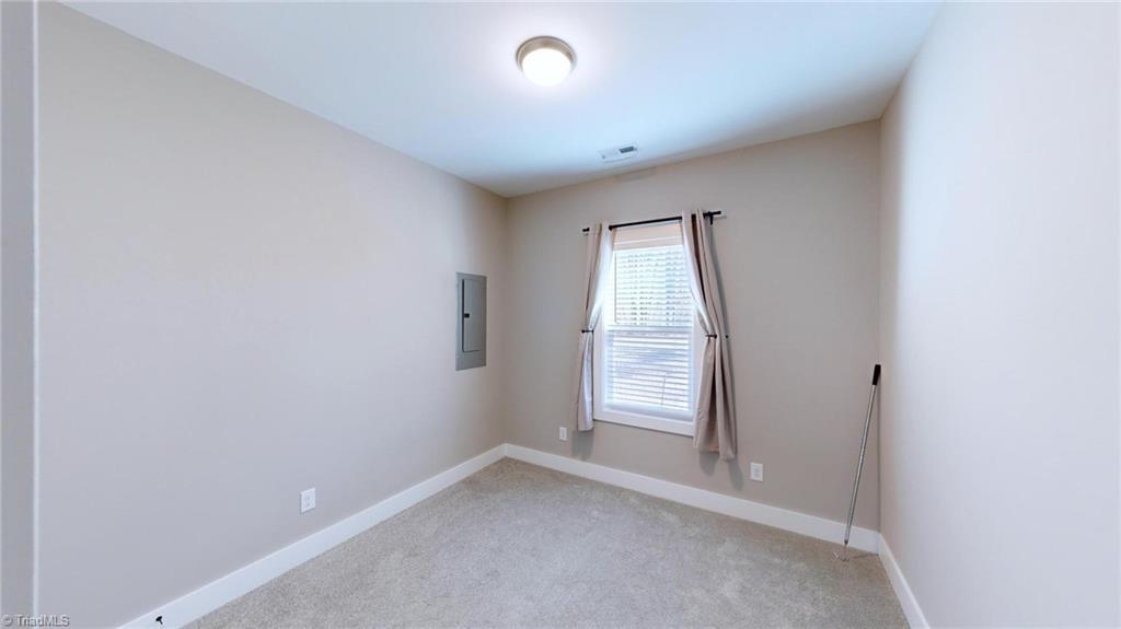 1123 Black Road