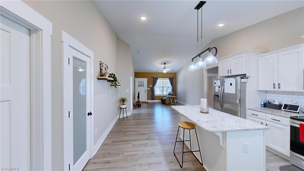1123 Black Road