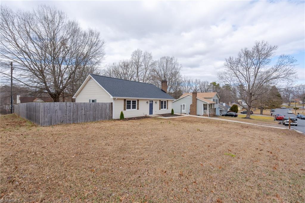 814 Pine Ridge Drive