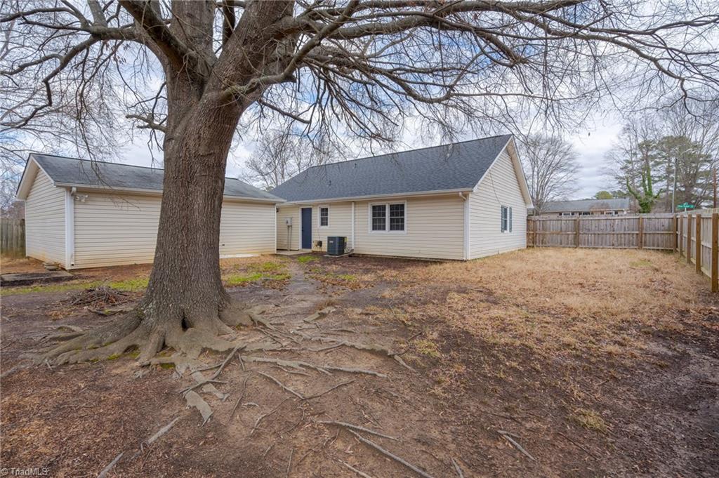 814 Pine Ridge Drive