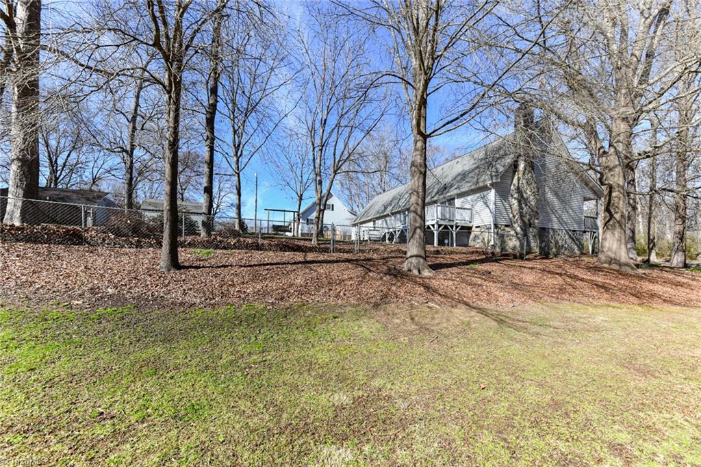 3725 Lynn Oaks Drive