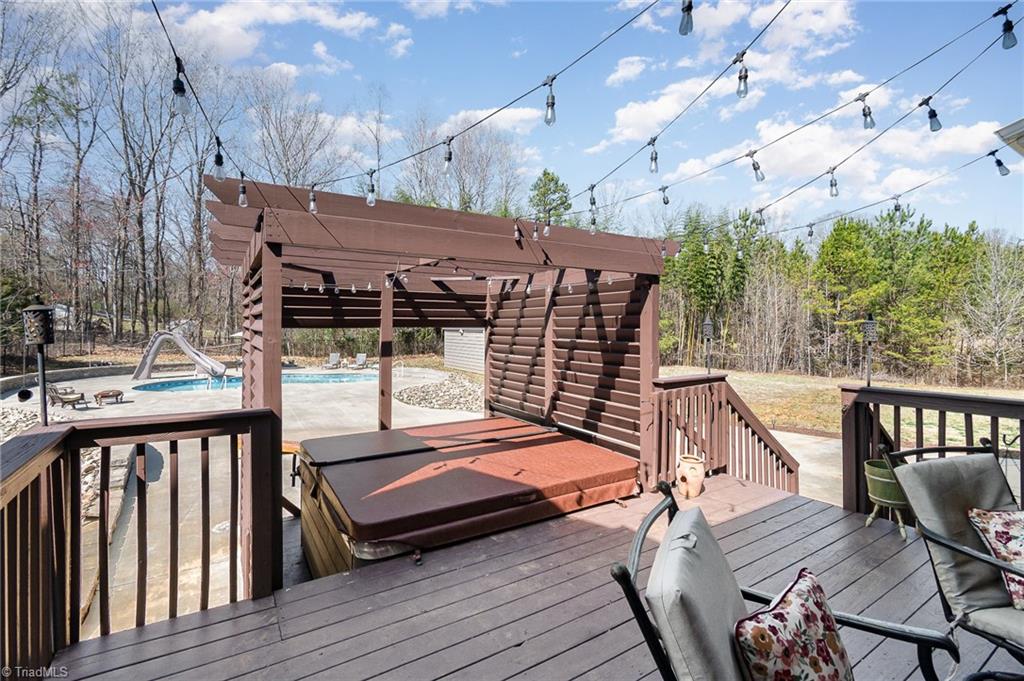3827 Tarmac Drive