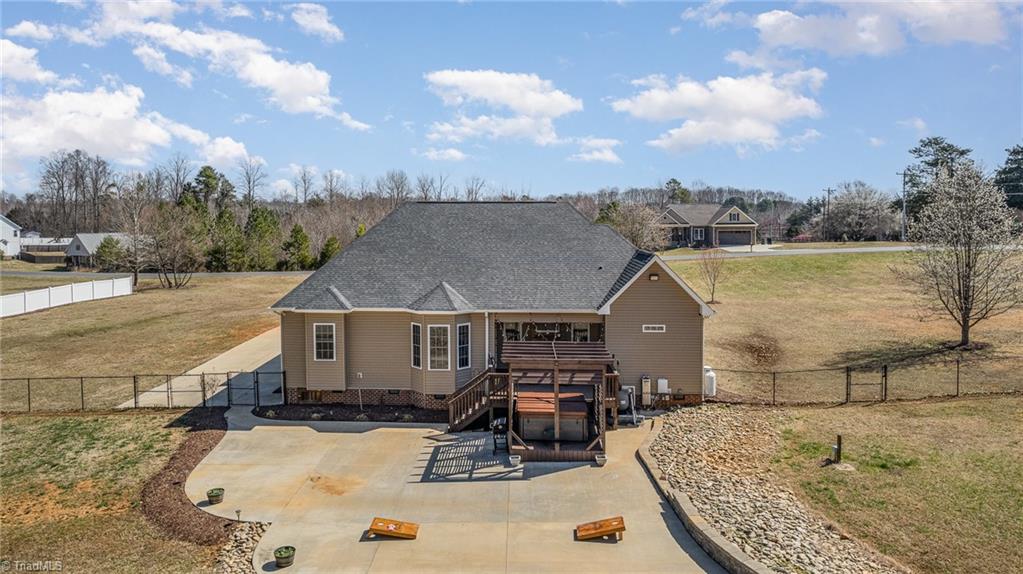 3827 Tarmac Drive