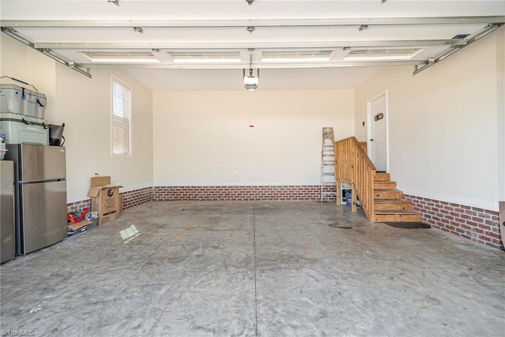 3827 Tarmac Drive