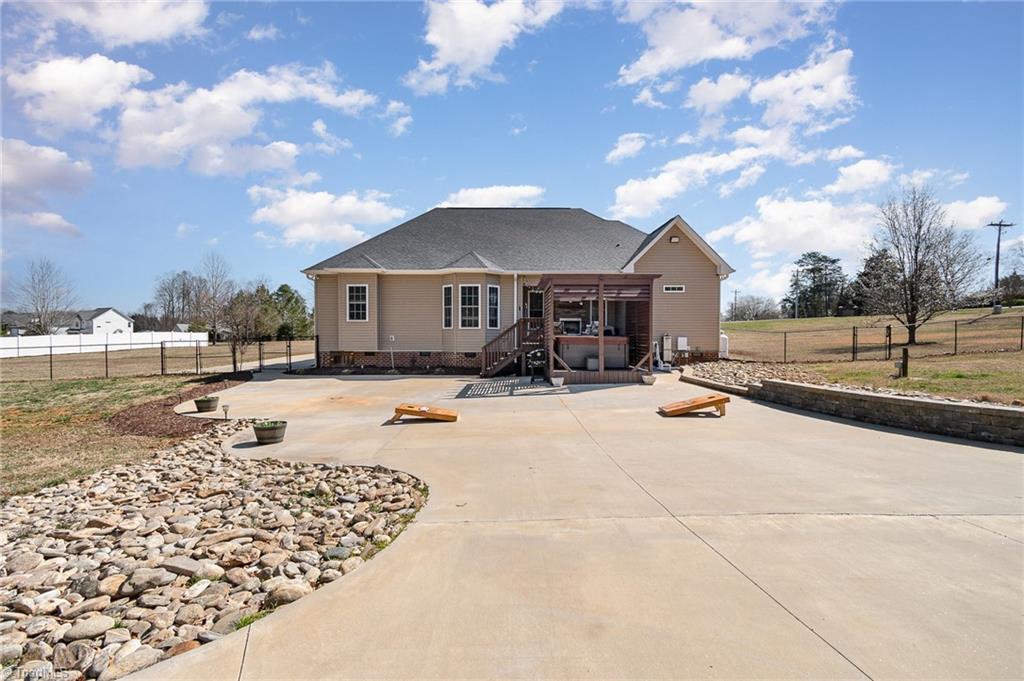 3827 Tarmac Drive