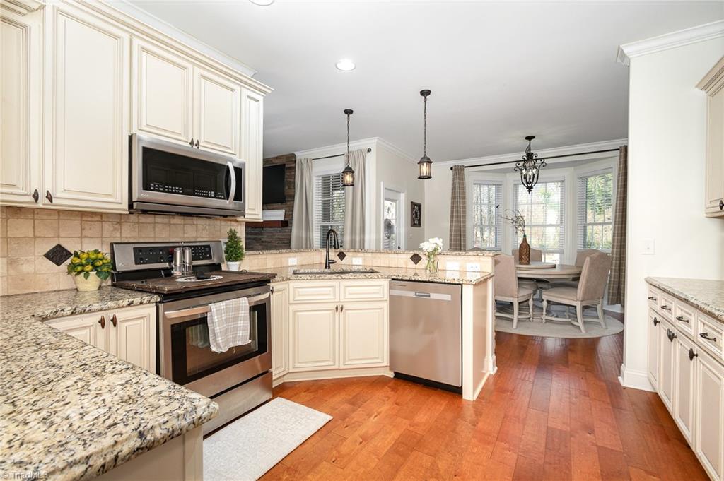 3827 Tarmac Drive