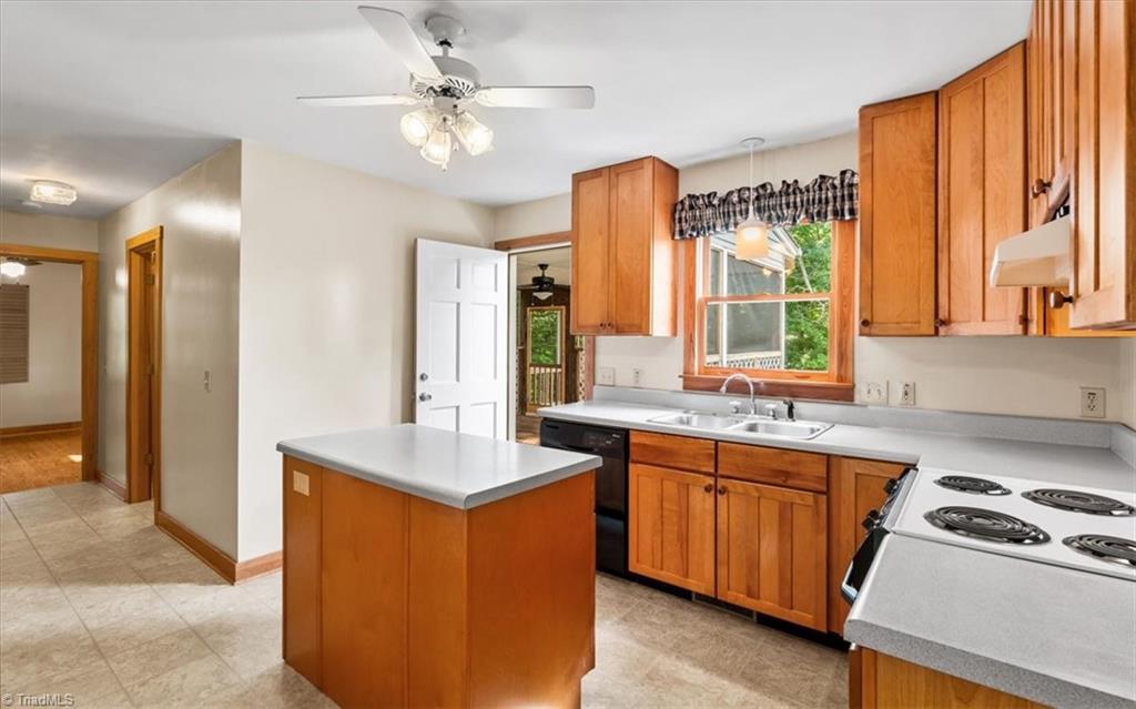 3602 Jeannie Road