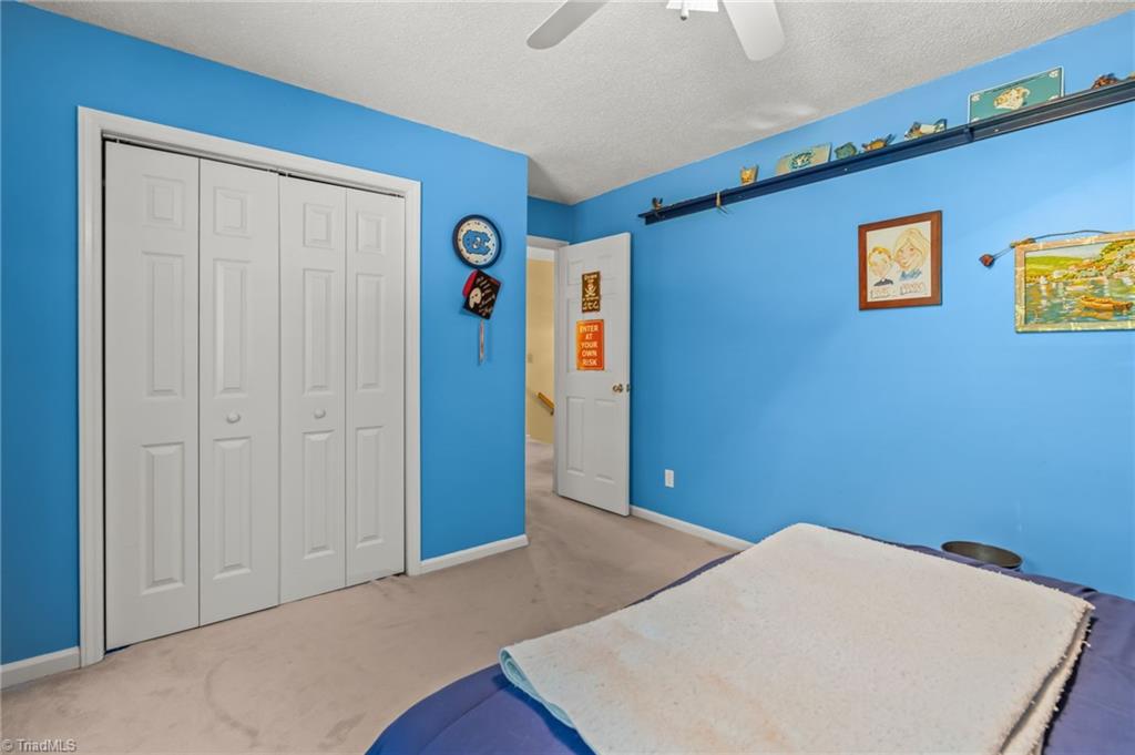3866 Creekview Drive