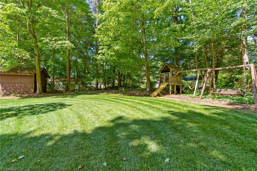 3866 Creekview Drive