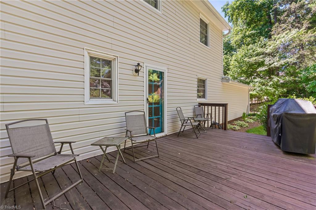3866 Creekview Drive
