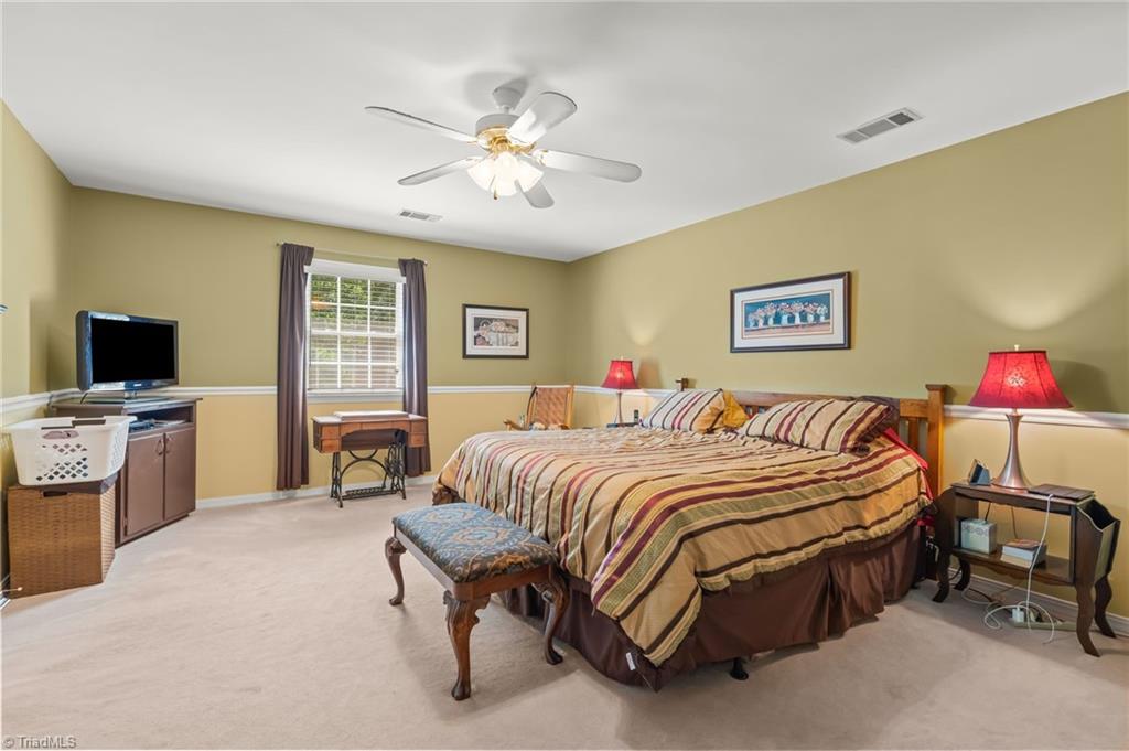 3866 Creekview Drive
