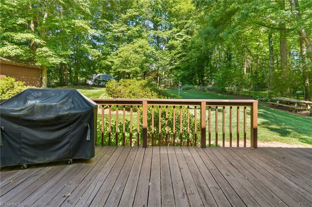 3866 Creekview Drive