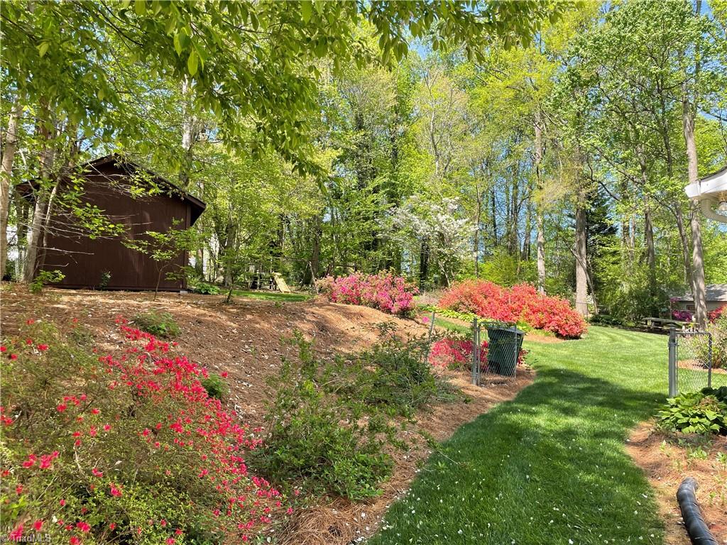 3866 Creekview Drive