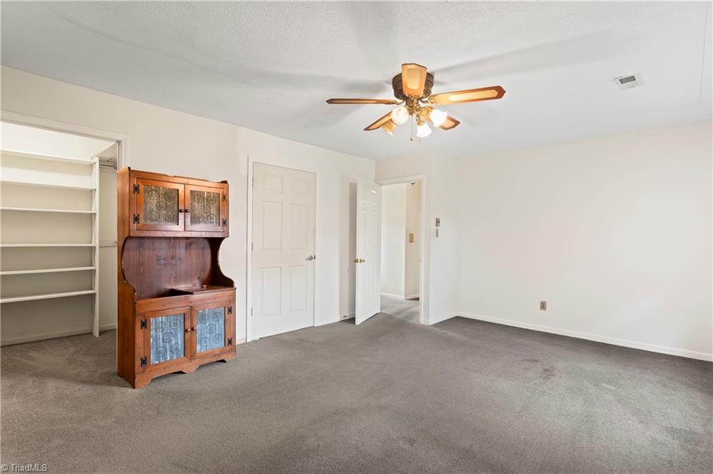 320 Forest Park Drive