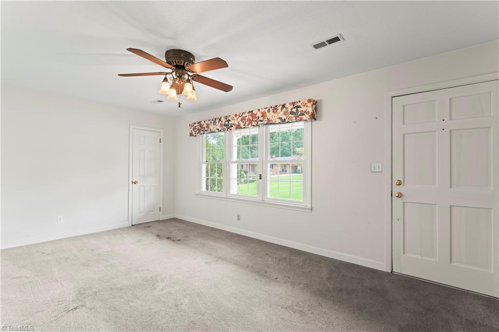 320 Forest Park Drive