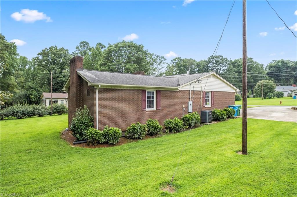 320 Forest Park Drive