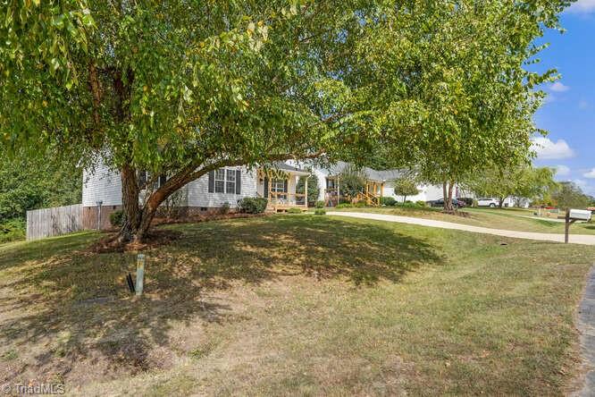 210 Larkspur Lane, Thomasville