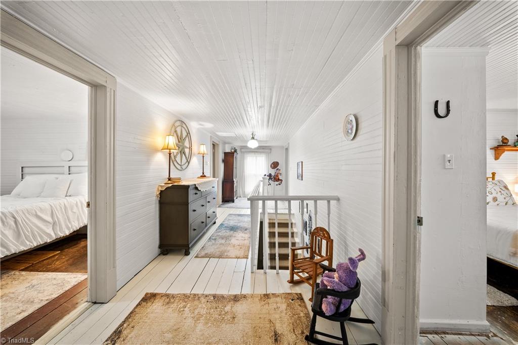 216 W 2nd Street