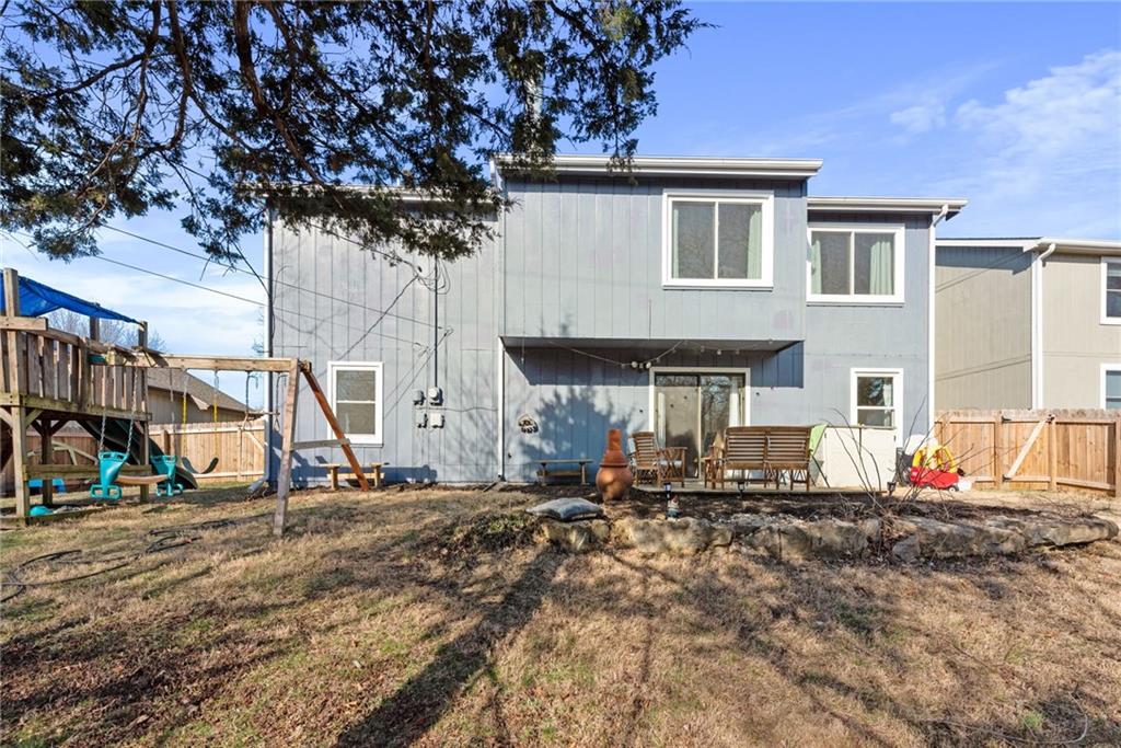 908 Chalk Hill Court