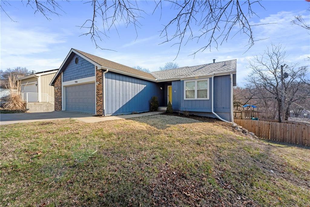 908 Chalk Hill Court