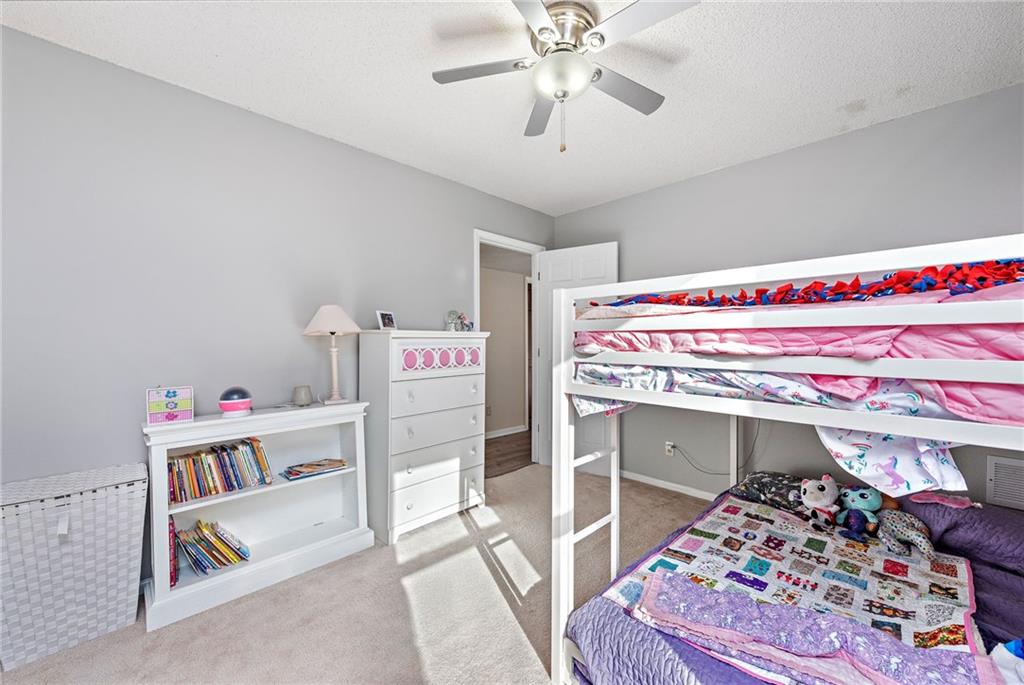 908 Chalk Hill Court