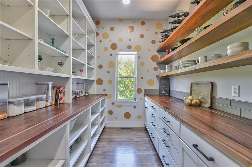 9100 Tenth Terrace