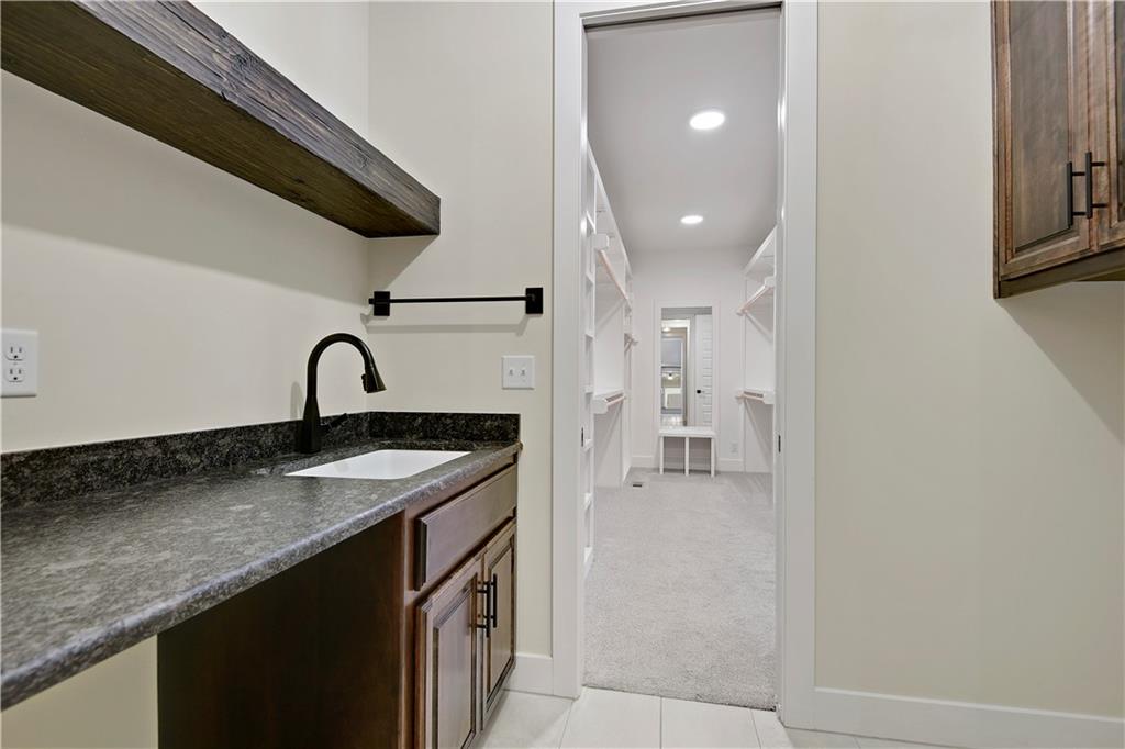 11212 W 170th Place