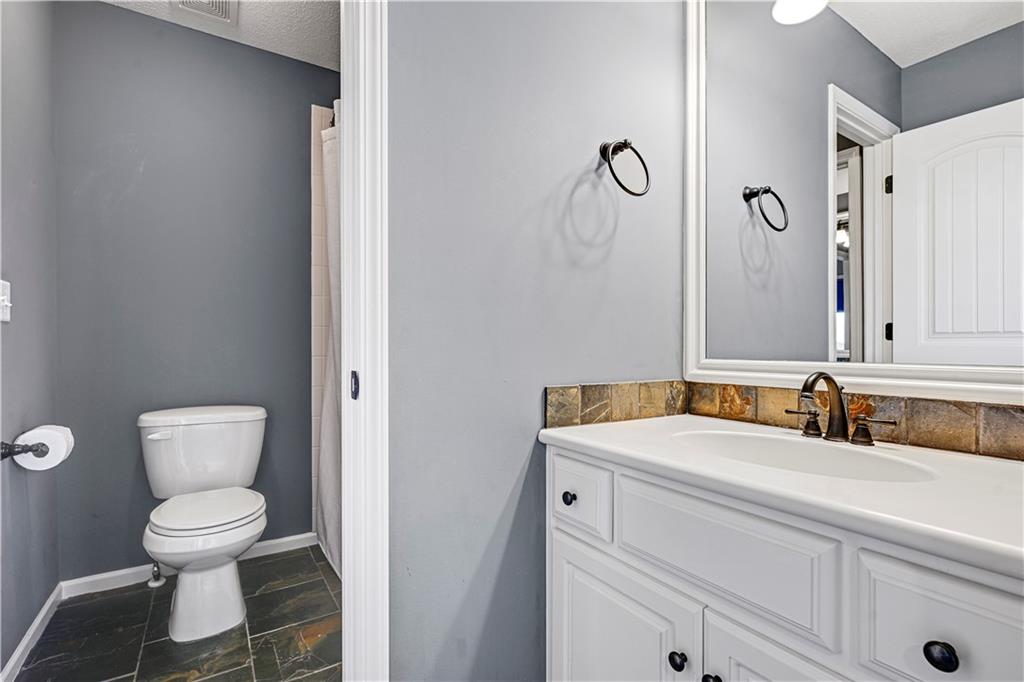 16808 Bluejacket Street