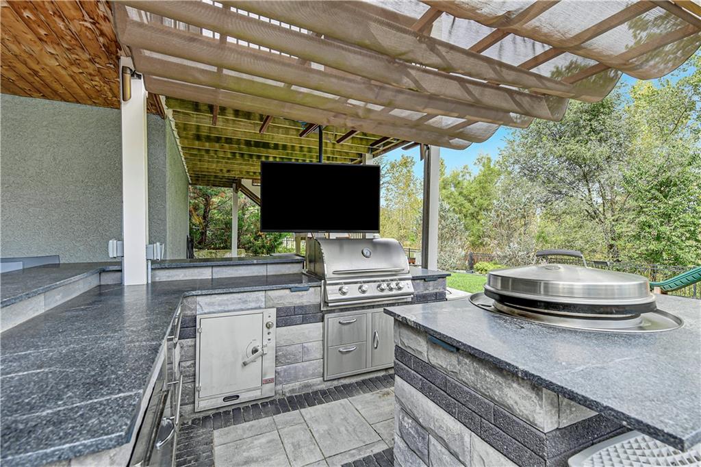 16808 Bluejacket Street