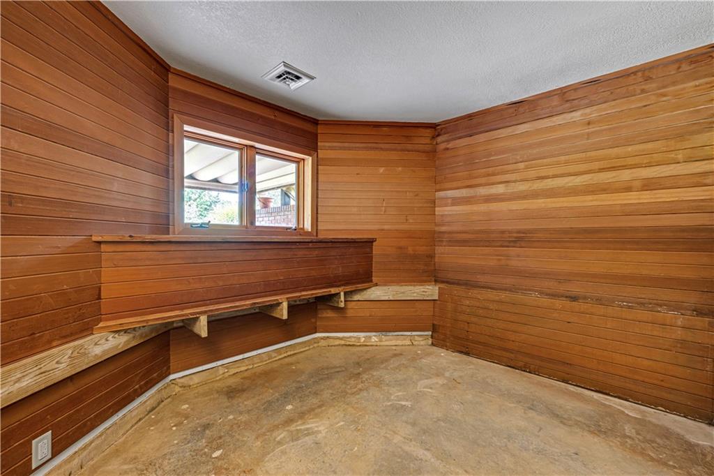 5801 W 180th Street