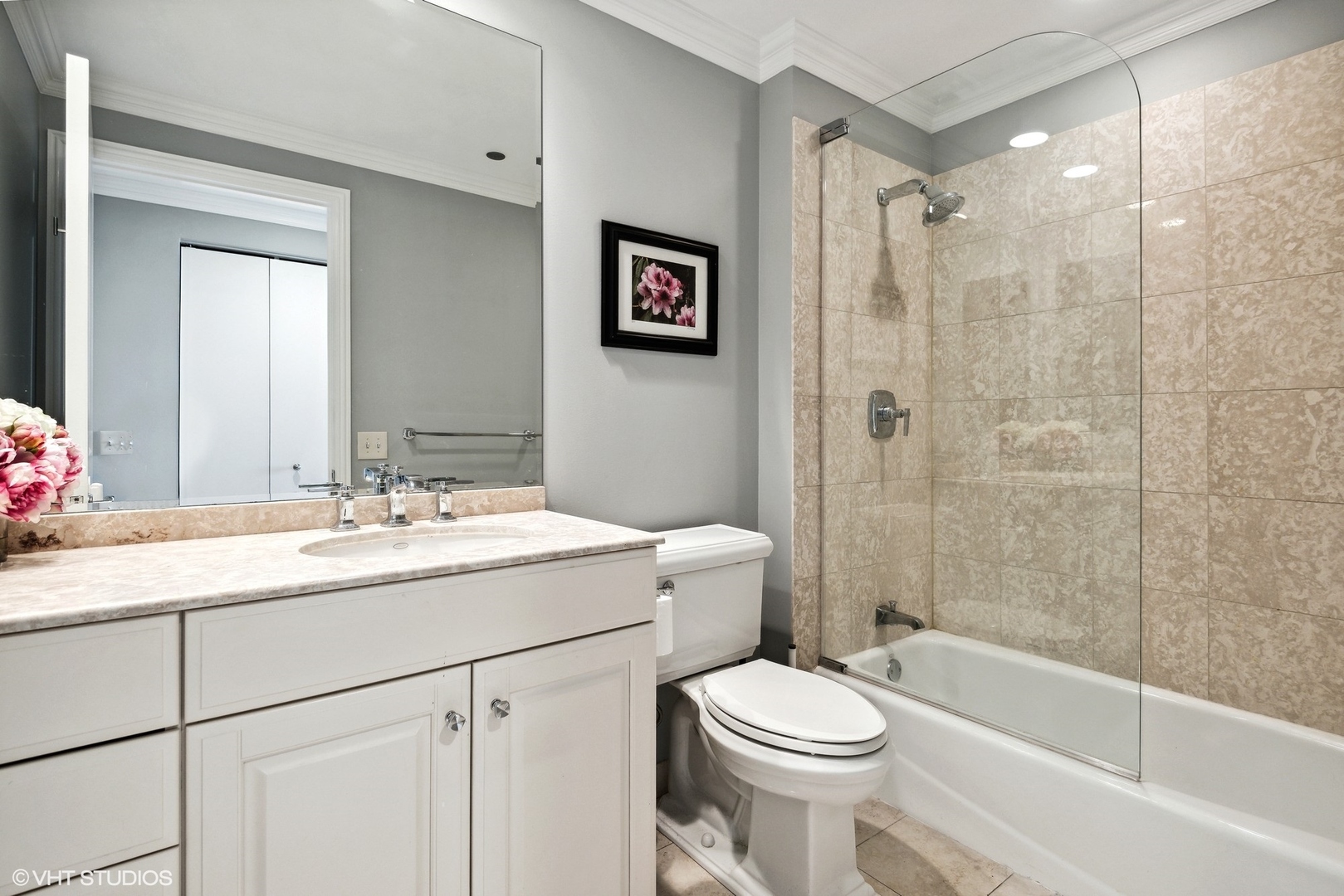 530 N LAKE SHORE Drive Unit: 2009