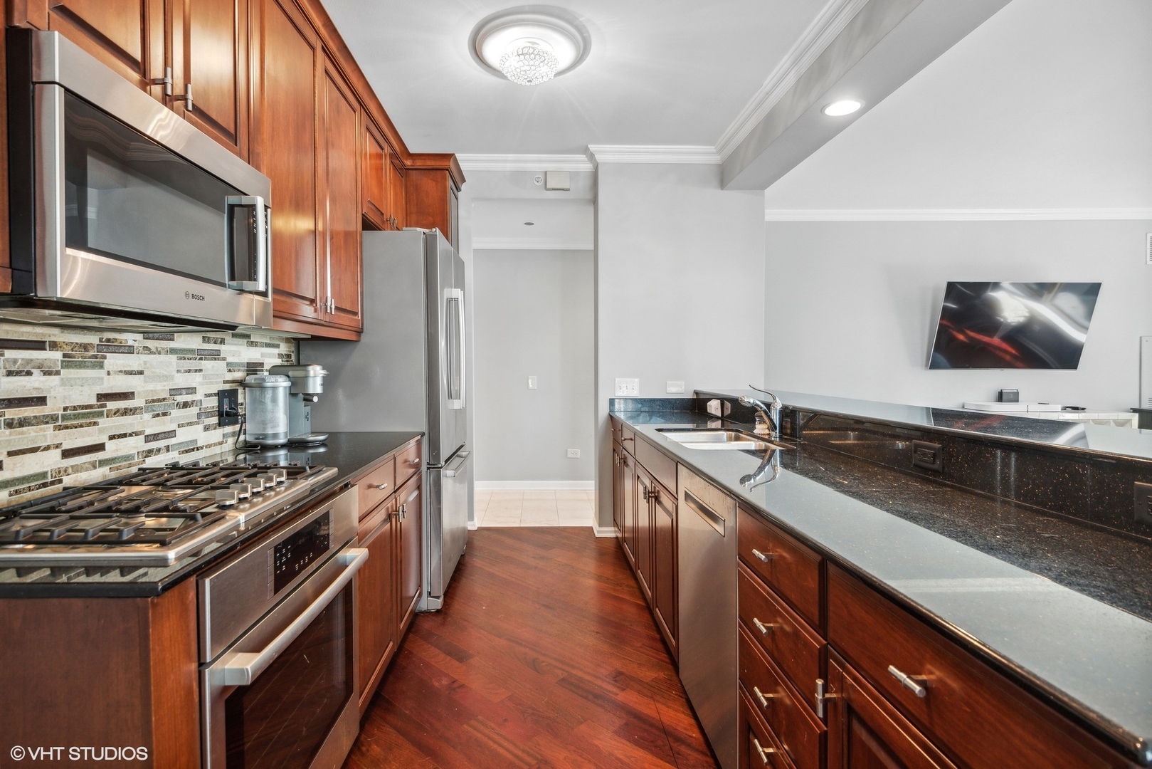 530 N LAKE SHORE Drive Unit: 2009
