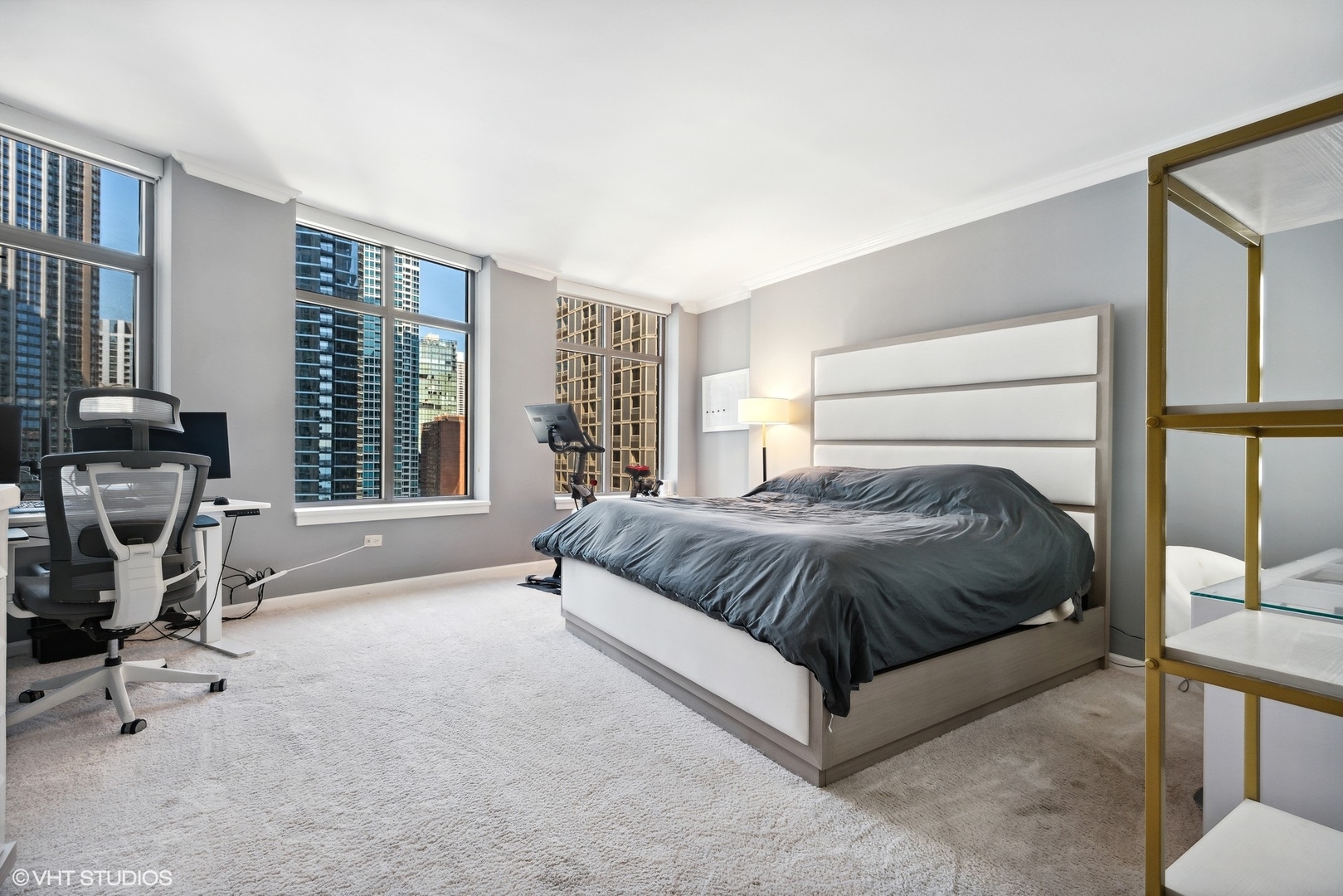 530 N LAKE SHORE Drive Unit: 2009