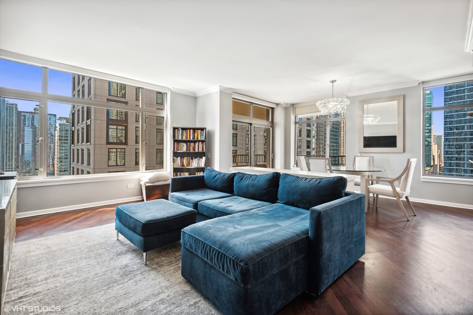 530 N LAKE SHORE Drive Unit: 2009