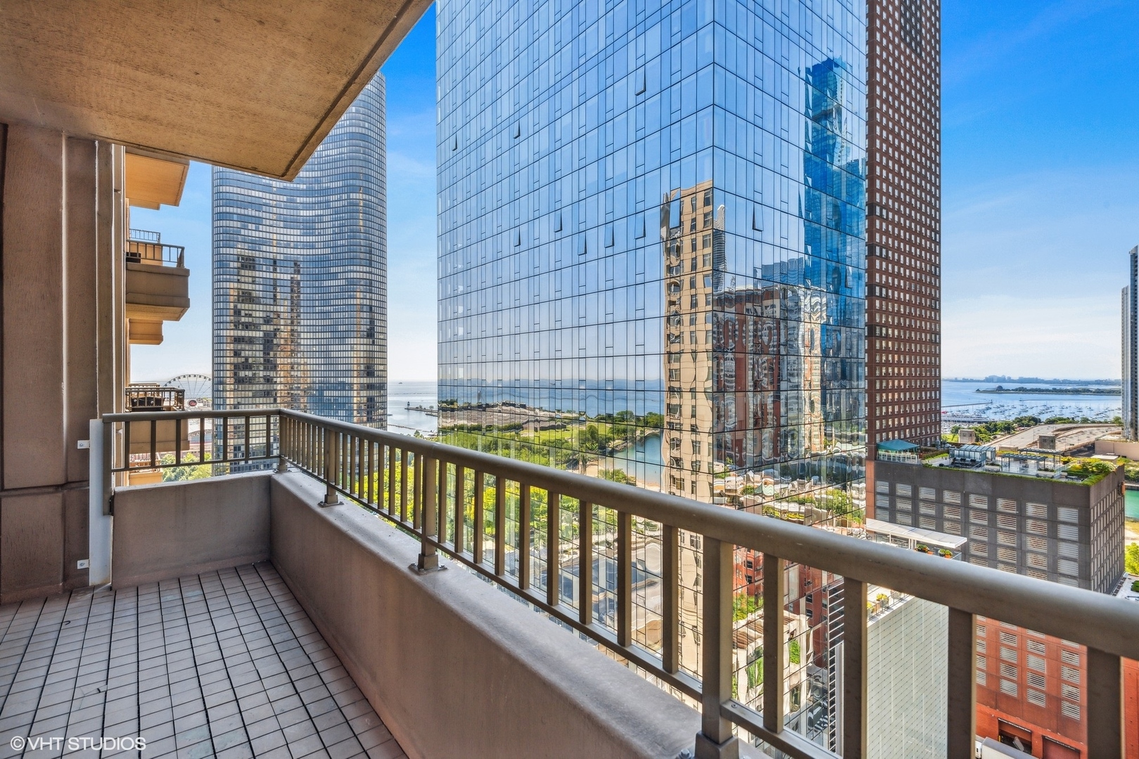 530 N LAKE SHORE Drive Unit: 2009