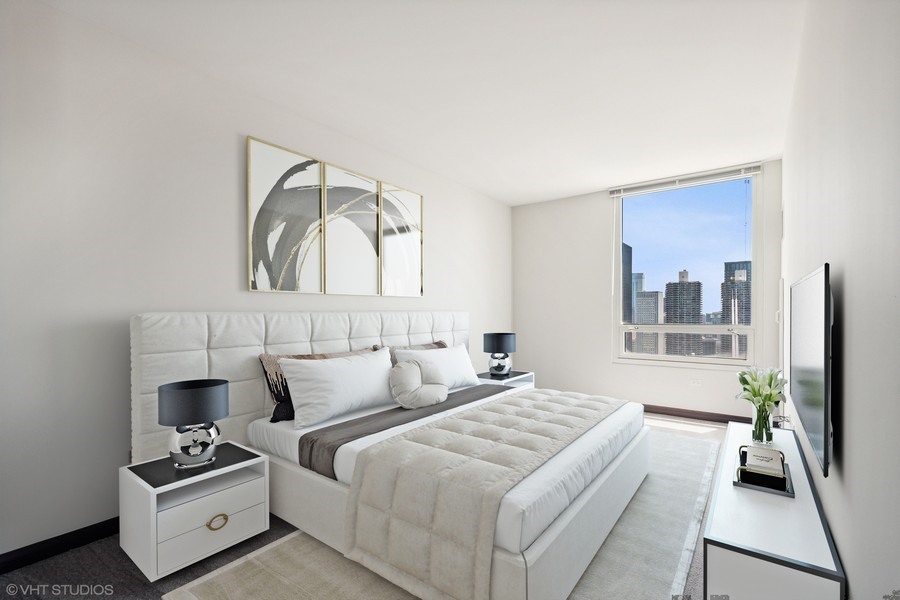 33 W Ontario Street Unit: 45E