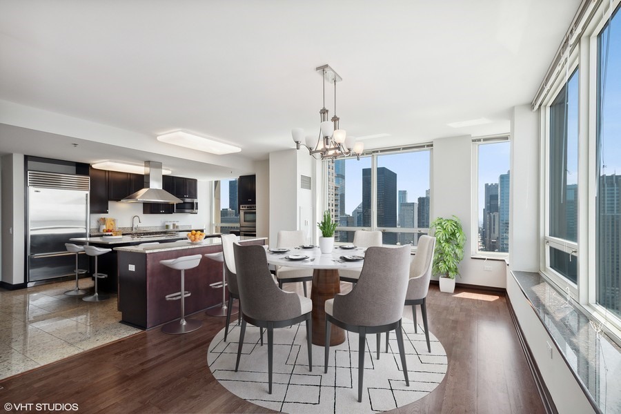33 W Ontario Street Unit: 45E