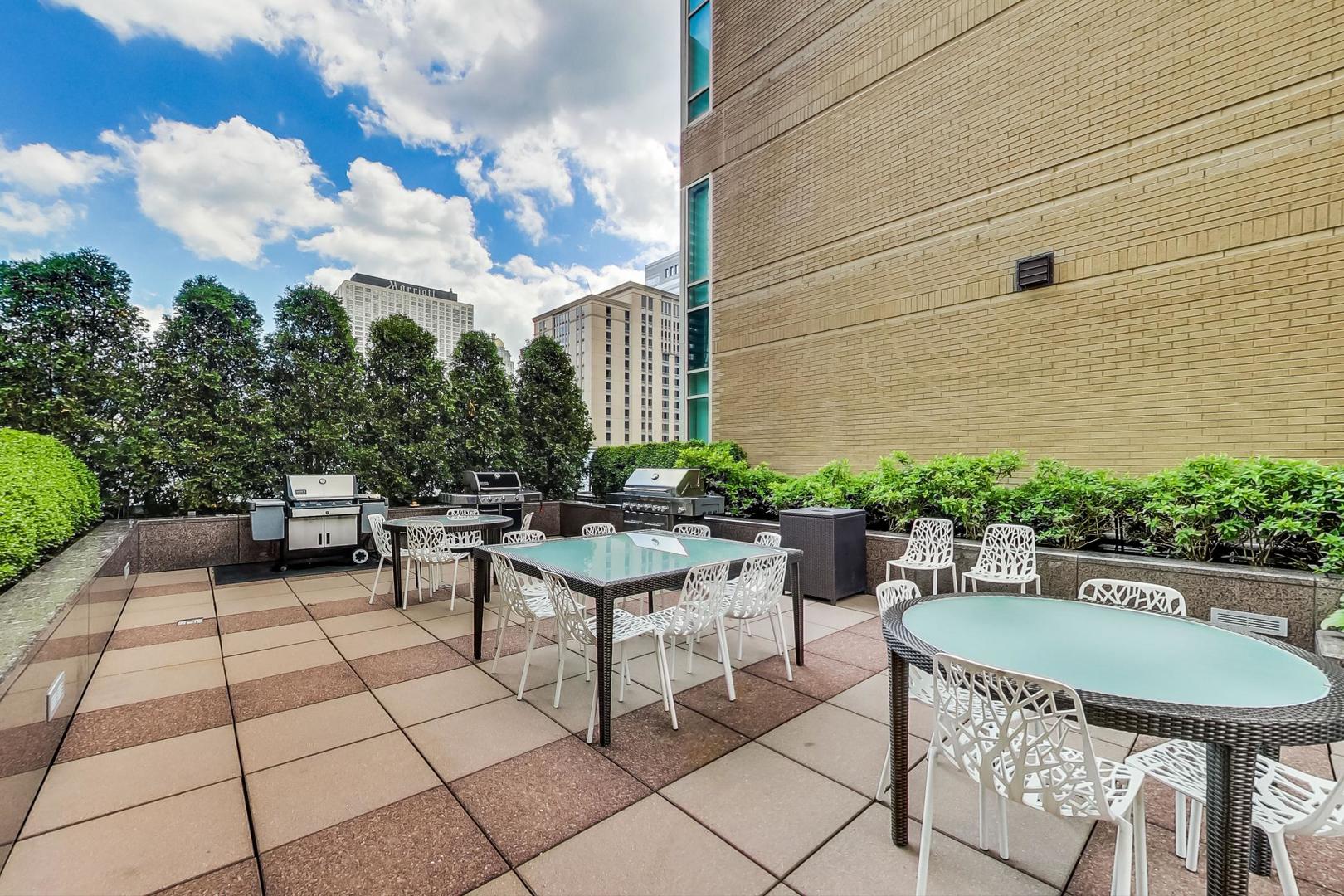33 W Ontario Street Unit: 45E
