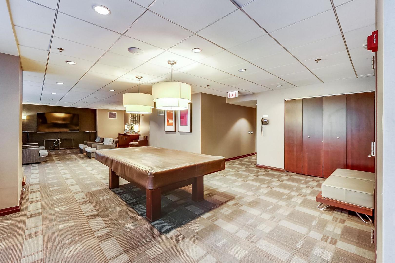 33 W Ontario Street Unit: 45E